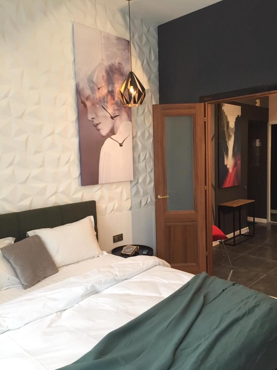 Vip - Дві Спальні Метро Хрещатик Лютеранська 3 Kijów Zewnętrze zdjęcie